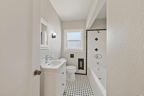 1410 Ohio St, Vallejo, CA 94590 photo 22