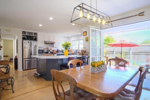 1401 Donna St, Novato, CA 94947 photo 8