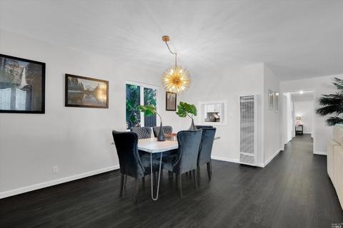 106 Myrtlewood Ct, Vallejo, CA 94591 photo 6