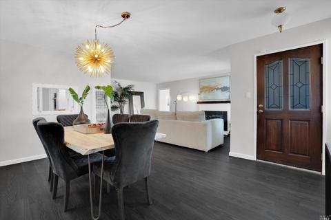 106 Myrtlewood Ct, Vallejo, CA 94591 photo 9