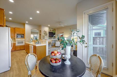 1148 Pedroncelli Dr, Windsor, CA 95492 photo 12