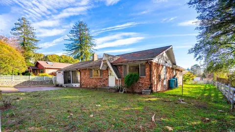 4003 Roblar Rd, Petaluma, CA 94952 photo 2