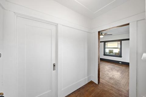 2226 Curtis St, Berkeley, CA 94702 photo 5