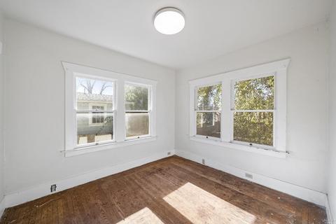 2226 Curtis St, Berkeley, CA 94702 photo 17