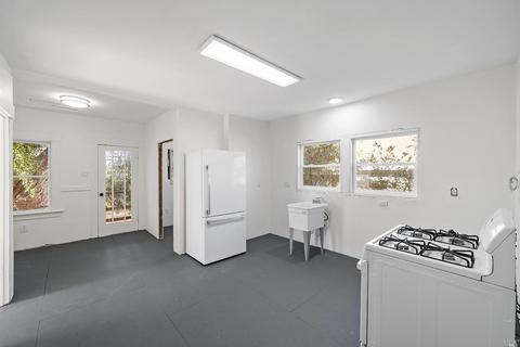 2226 Curtis St, Berkeley, CA 94702 photo 12