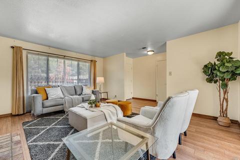 304 Maple Cir, Healdsburg, CA 95448 photo 8
