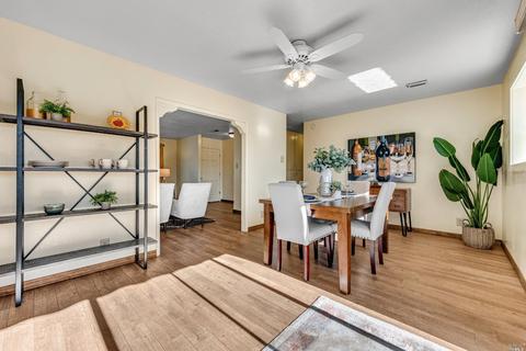 304 Maple Cir, Healdsburg, CA 95448 photo 11