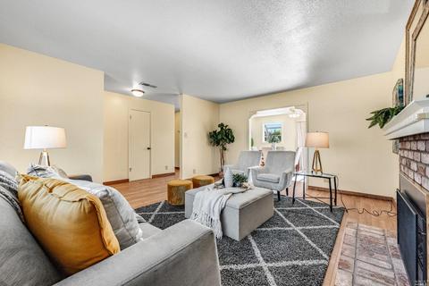 304 Maple Cir, Healdsburg, CA 95448 photo 7