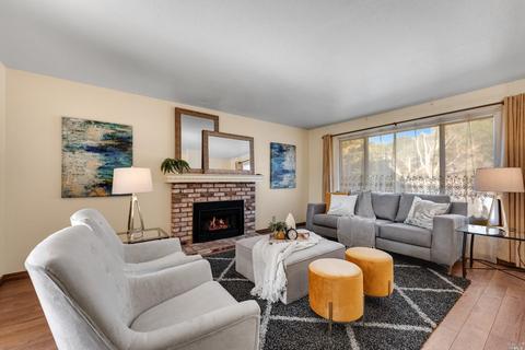 304 Maple Cir, Healdsburg, CA 95448 photo 5