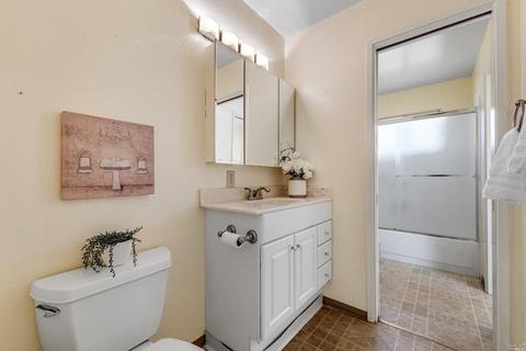 304 Maple Cir, Healdsburg, CA 95448 photo 29