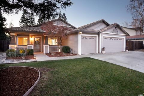 1525 Austin Dr, Dixon, CA 95620 photo 2
