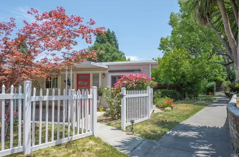 16 San Juan Ct, Saint Helena, CA 94574