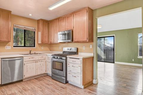 432 Duncan Dr, Windsor, CA 95492 photo 8