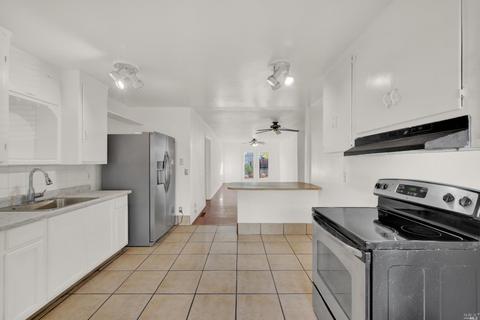 305 Campbell Ave, Vallejo, CA 94590 photo 32