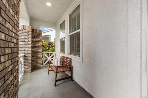 876 Rose Dr, Benicia, CA 94510 photo 2