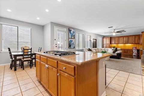 876 Rose Dr, Benicia, CA 94510 photo 17