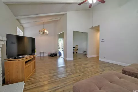 1541 Severus Dr, Vallejo, CA 94589 photo 4