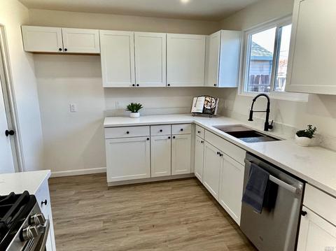 1508 Hawaii St, Fairfield, CA 94533 photo 3