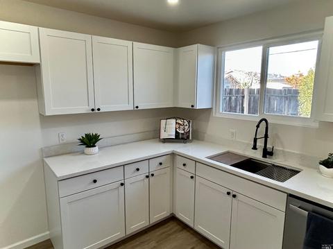 1508 Hawaii St, Fairfield, CA 94533 photo 6