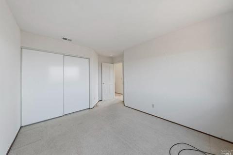 241 Weathermark Ct, Vallejo, CA 94591 photo 17
