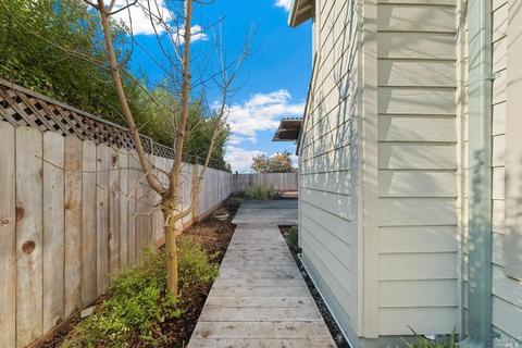 241 Weathermark Ct, Vallejo, CA 94591 photo 32