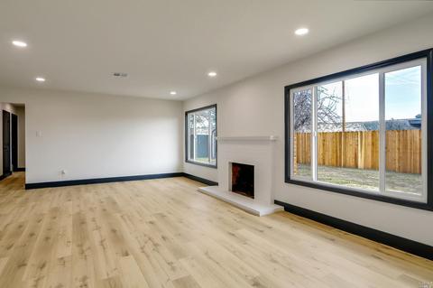 137 Ebbetts Pass Rd, Vallejo, CA 94589 photo 6