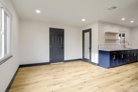 137 Ebbetts Pass Rd, Vallejo, CA 94589 photo 9