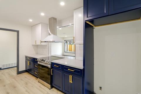 137 Ebbetts Pass Rd, Vallejo, CA 94589 photo 8