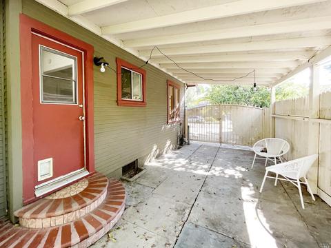 461 Prescott St, Pasadena, CA 91104 photo 3