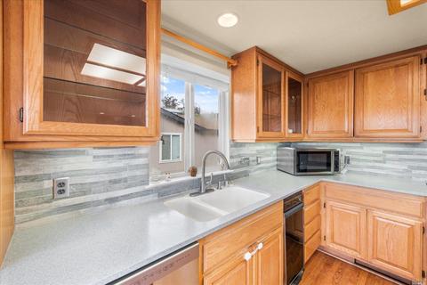910 Cape Cod Ct, Napa, CA 94558 photo 15