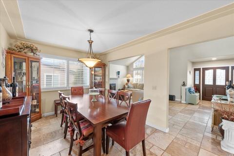 910 Cape Cod Ct, Napa, CA 94558 photo 8