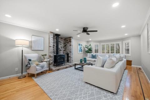 429 Tee Dr, Healdsburg, CA 95448 photo 5