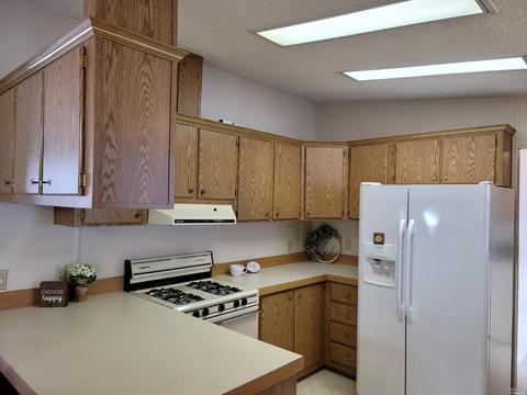 1126 Broadleaf Ln, Windsor, CA 95492 photo 2