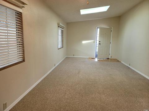 1126 Broadleaf Ln, Windsor, CA 95492 photo 3