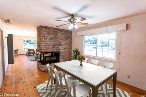 490 E Spring St, Napa, CA 94559 photo 6