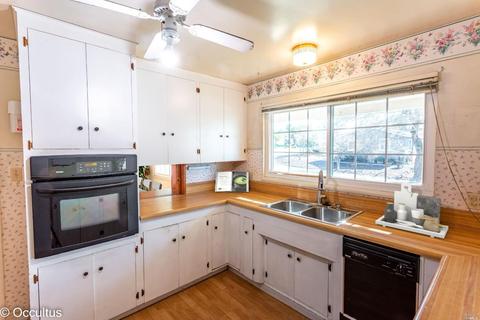 490 E Spring St, Napa, CA 94559 photo 9