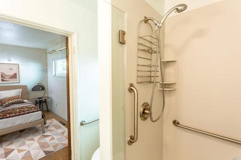 490 E Spring St, Napa, CA 94559 photo 14