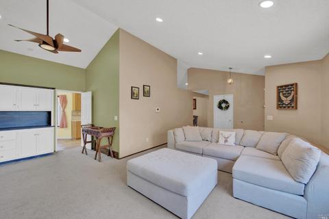 1056 Birch Ct, Fairfield, CA 94533 photo 4