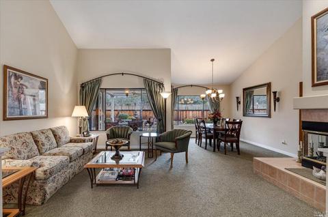 392 Troon Dr, Napa, CA 94558 photo 7