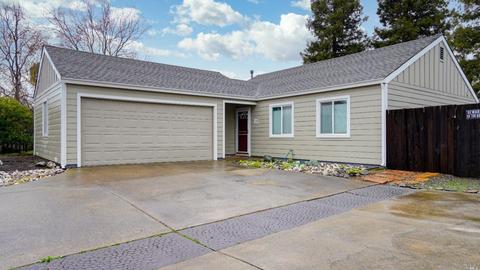 104 Verde Ct, Petaluma, CA 94954