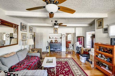 135 12th St, Vallejo, CA 94590 photo 3