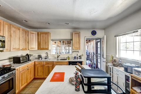 135 12th St, Vallejo, CA 94590 photo 4