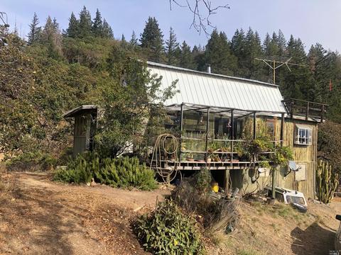 9201 Fred Macmurray Ln, Ukiah, CA 95482