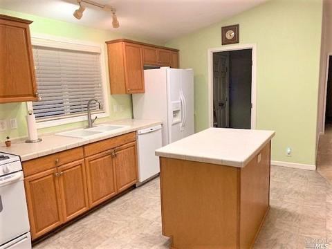 1040 Capewood Ln, Windsor, CA 95492 photo 7