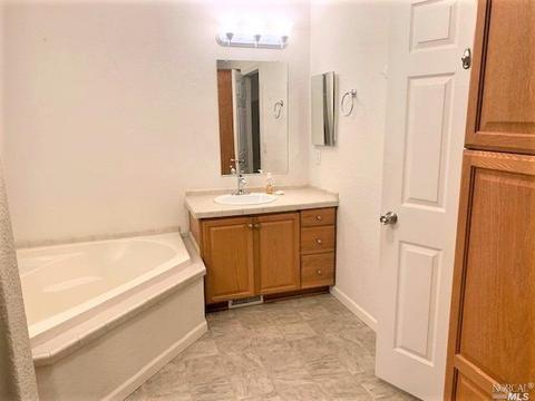 1040 Capewood Ln, Windsor, CA 95492 photo 25