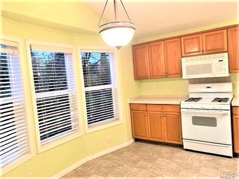1040 Capewood Ln, Windsor, CA 95492 photo 10