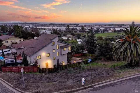 100 W Baxter St, Vallejo, CA 94590 photo 2