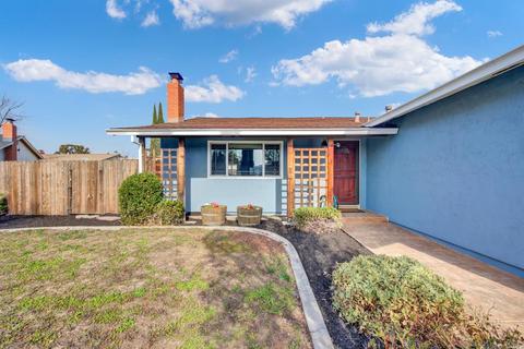 1164 Heron Ct, Fairfield, CA 94533 photo 2