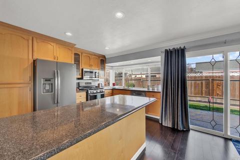 1164 Heron Ct, Fairfield, CA 94533 photo 9