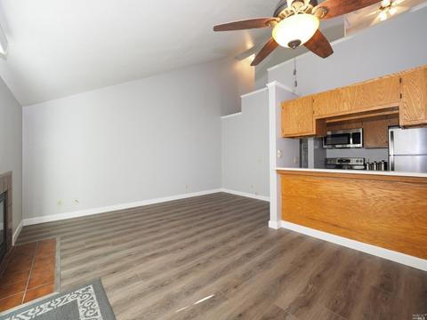 114 Courtyards E, Windsor, CA 95492 photo 7
